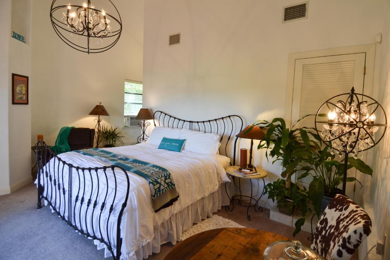 Casa Del Sol Bed And Breakfast Lakeway Bagian luar foto